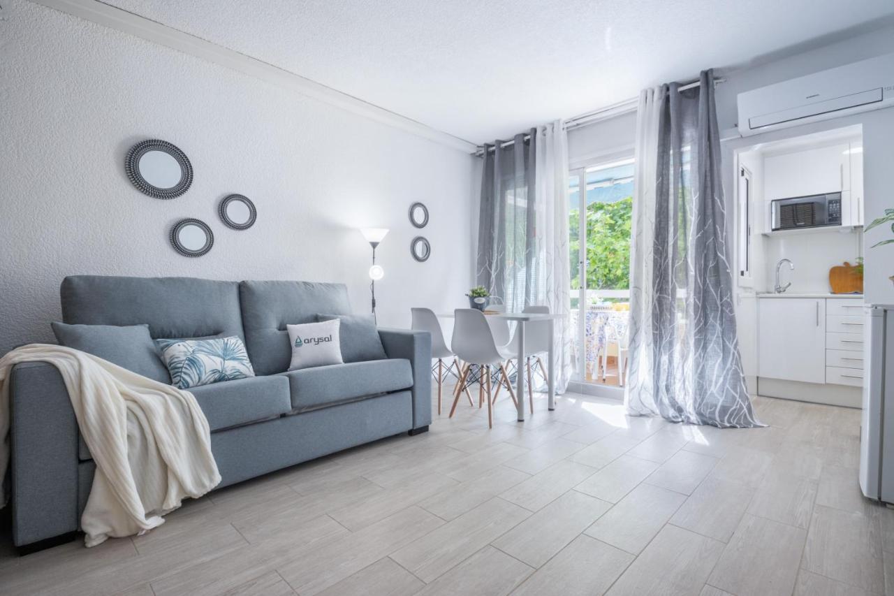 Bonito estudio renovado Salou Exterior foto